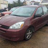 2005 Toyota Sienna LE – 7 Passenger Seating